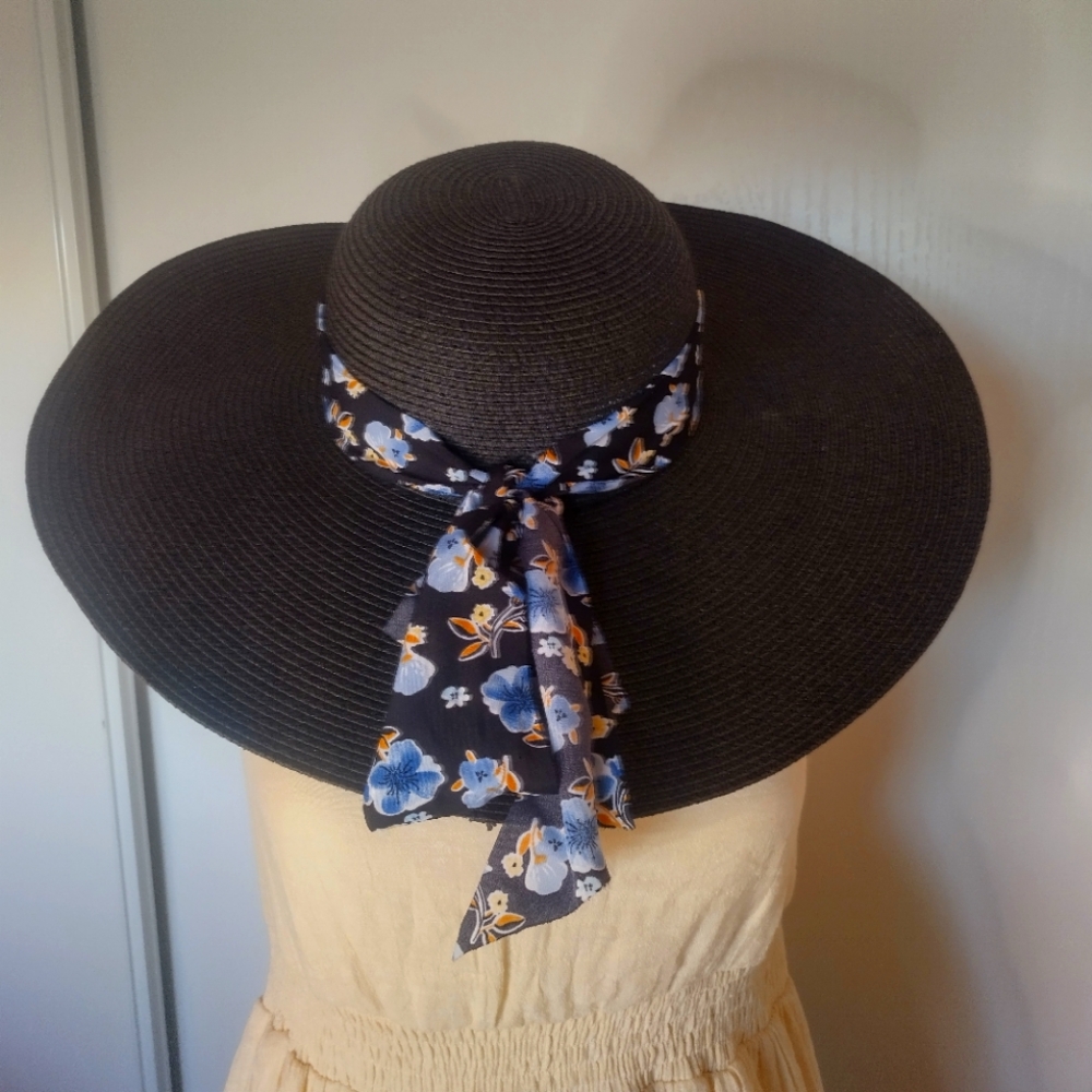 OVERSIZED SUNHAT Black 100% Grass with Floral Ribbon Band